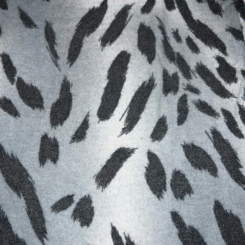 animal print sweater